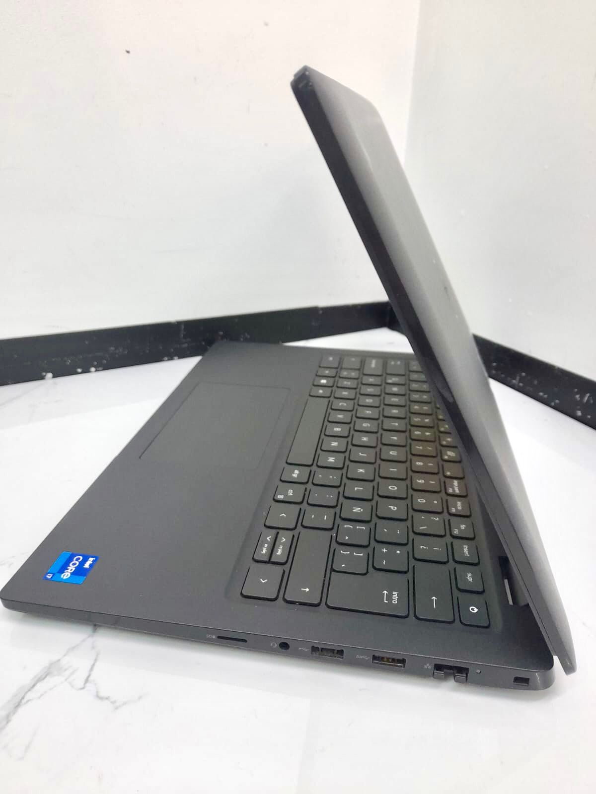 Dell Latitude 3420 Core i7-11.ª Gen - Imagen 4