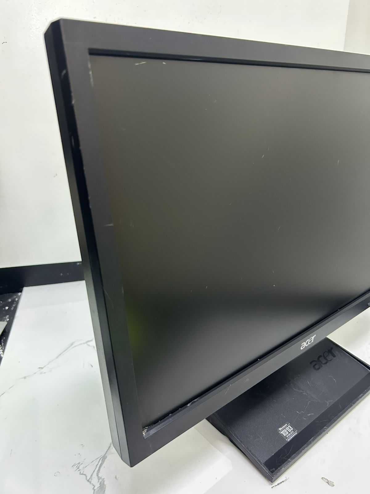 Monitor Acer V193W 19" HD - Imagen 2
