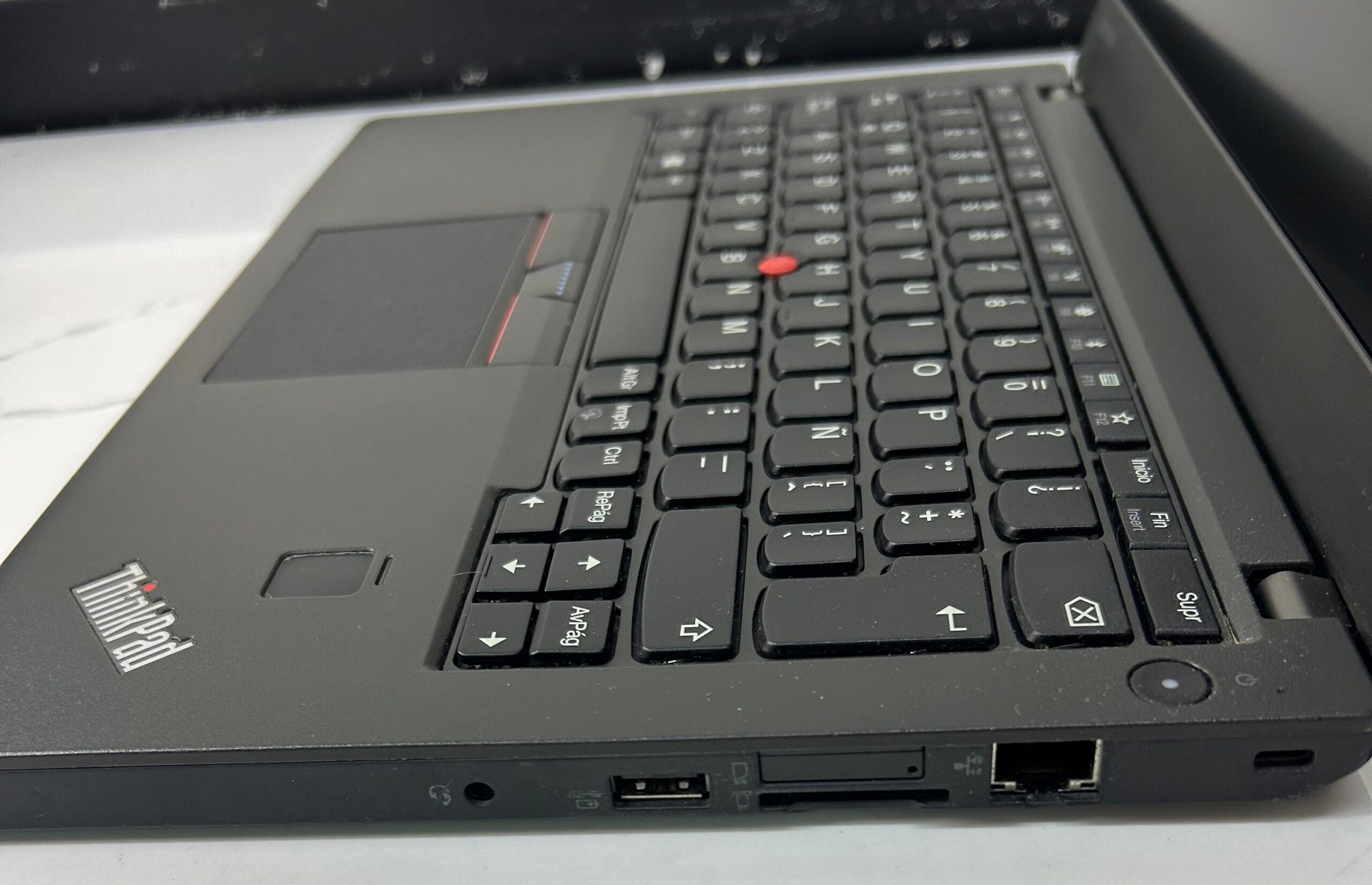 Lenovo ThinkPad X270 Core i5 7ª generación - Imagen 3
