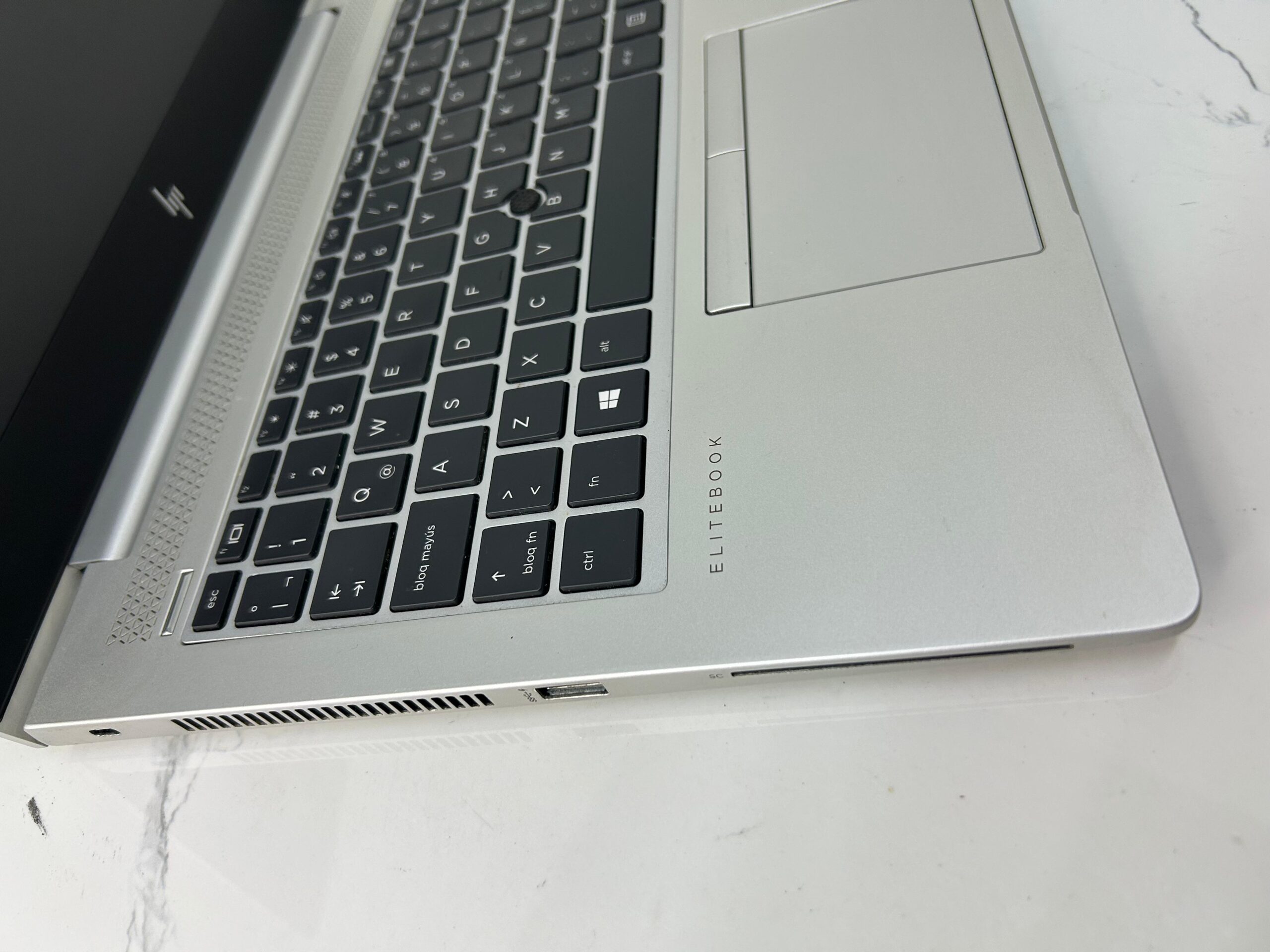 HP EliteBook 840 G5 Core i7 8ª generación - Imagen 4