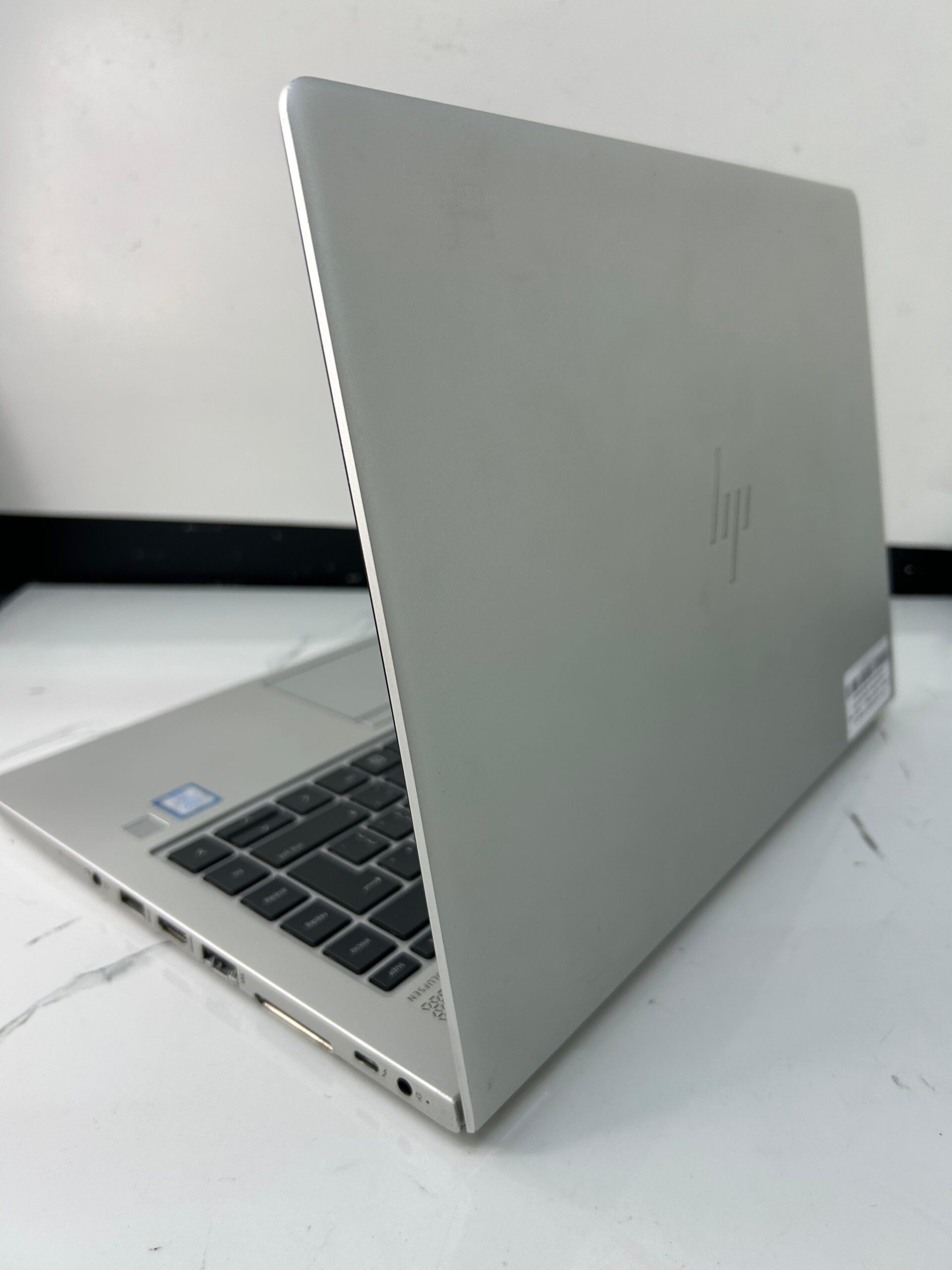 HP EliteBook 840 G5 Core i7 8ª generación - Imagen 5