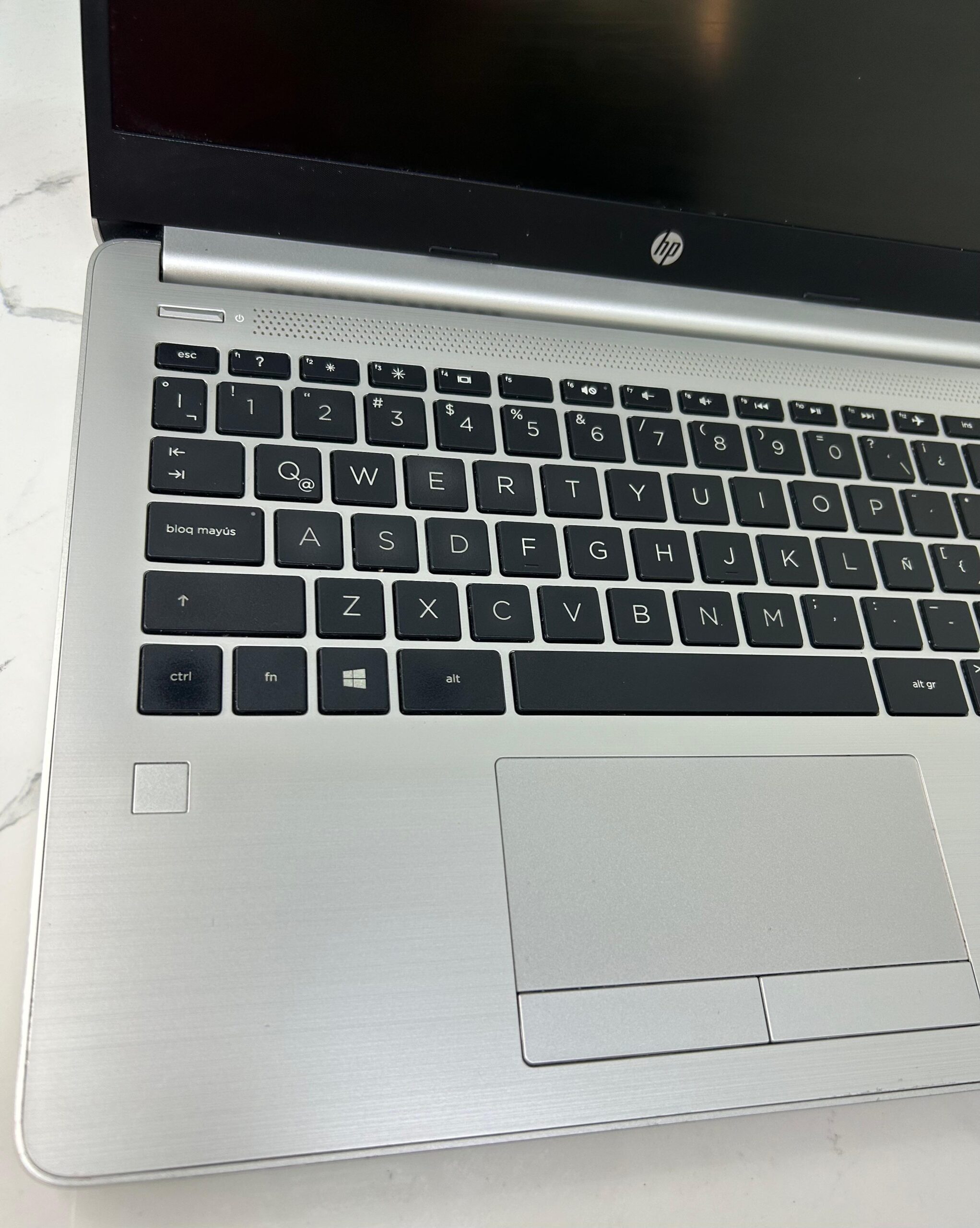 HP 348 G7 Core i5 10ª generación - Imagen 2