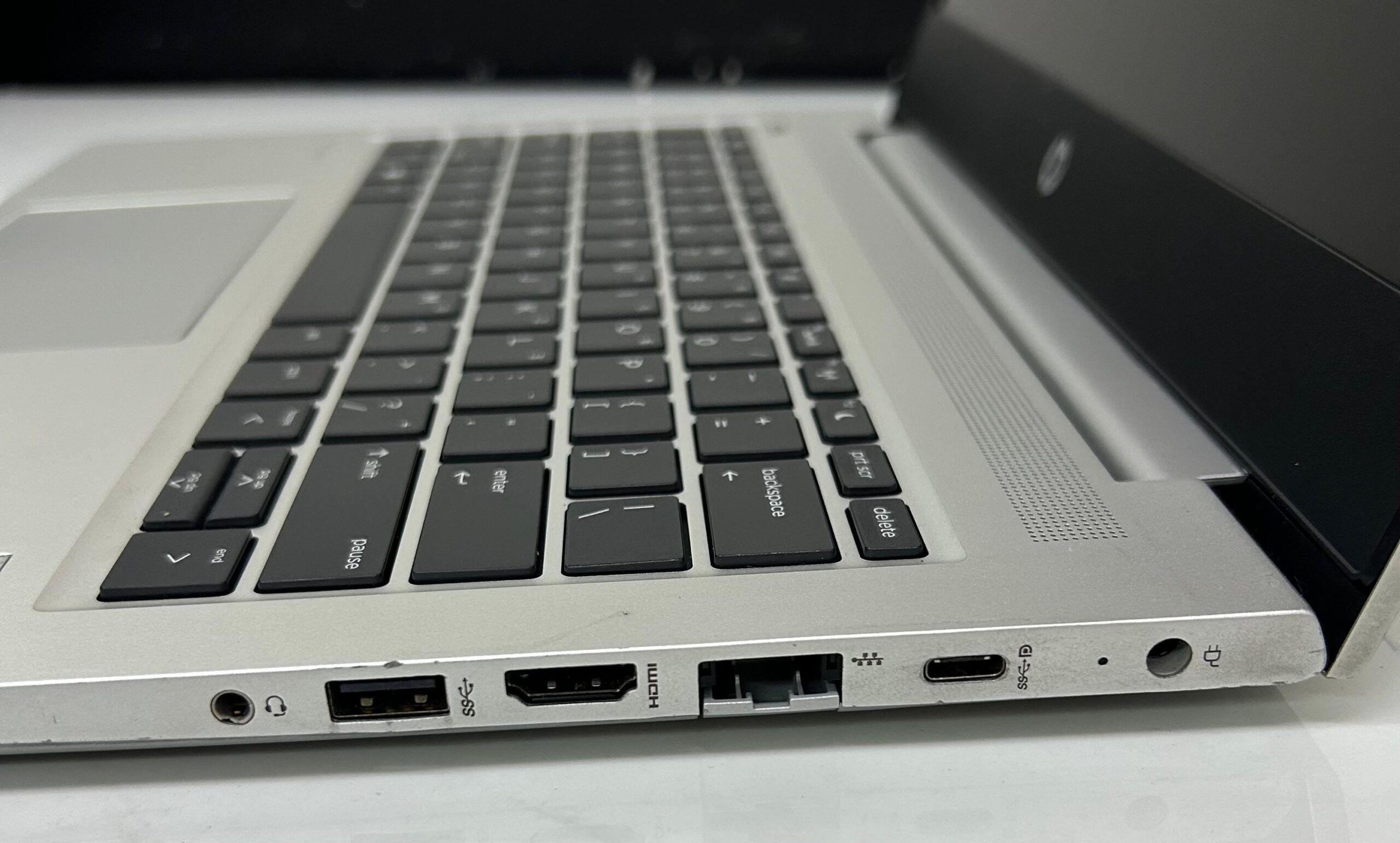 HP ProBook 430 G7 Core i3 10ª generación - Imagen 4