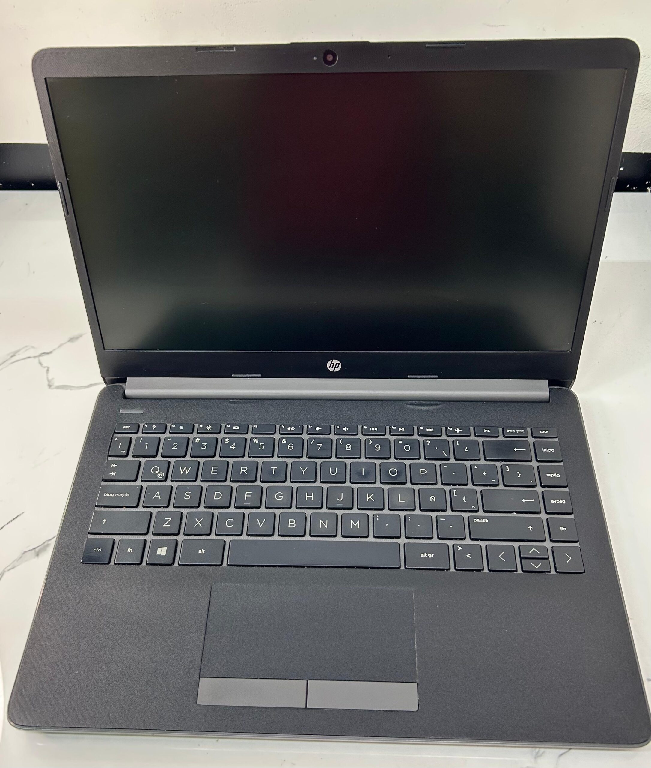 HP 240 G8 Core i5 11ª generación